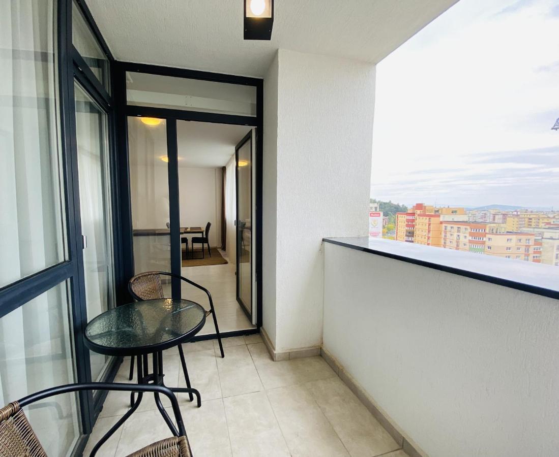 Charming Flat In Brasov With Balcony Panoramic View Apartment Bagian luar foto
